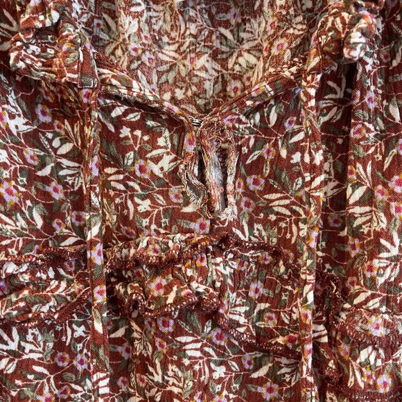 Natural Life Floral Ruffle Top - Picture 3 of 6